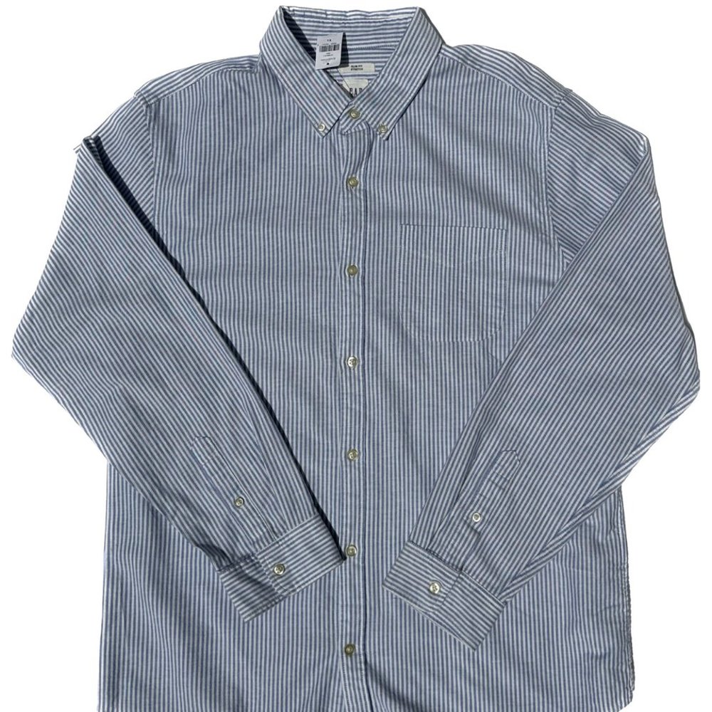 GAP Men’s blue and white stripe  long sleeve button down